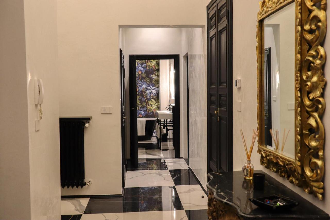Cavour 83 Prestige House By 360Rentals Firenze Bagian luar foto