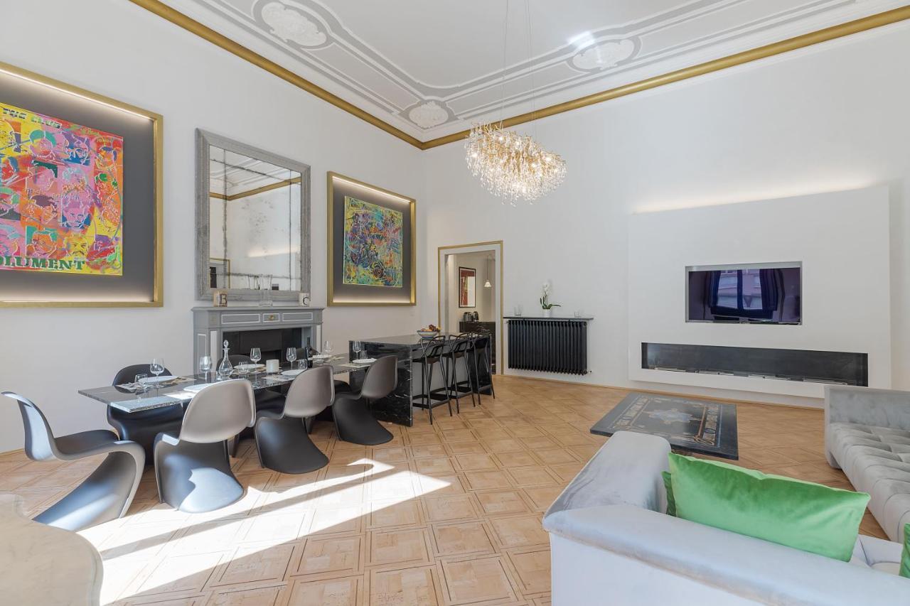 Cavour 83 Prestige House By 360Rentals Firenze Bagian luar foto
