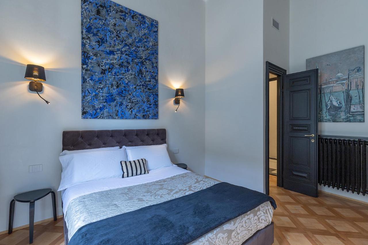 Cavour 83 Prestige House By 360Rentals Firenze Bagian luar foto