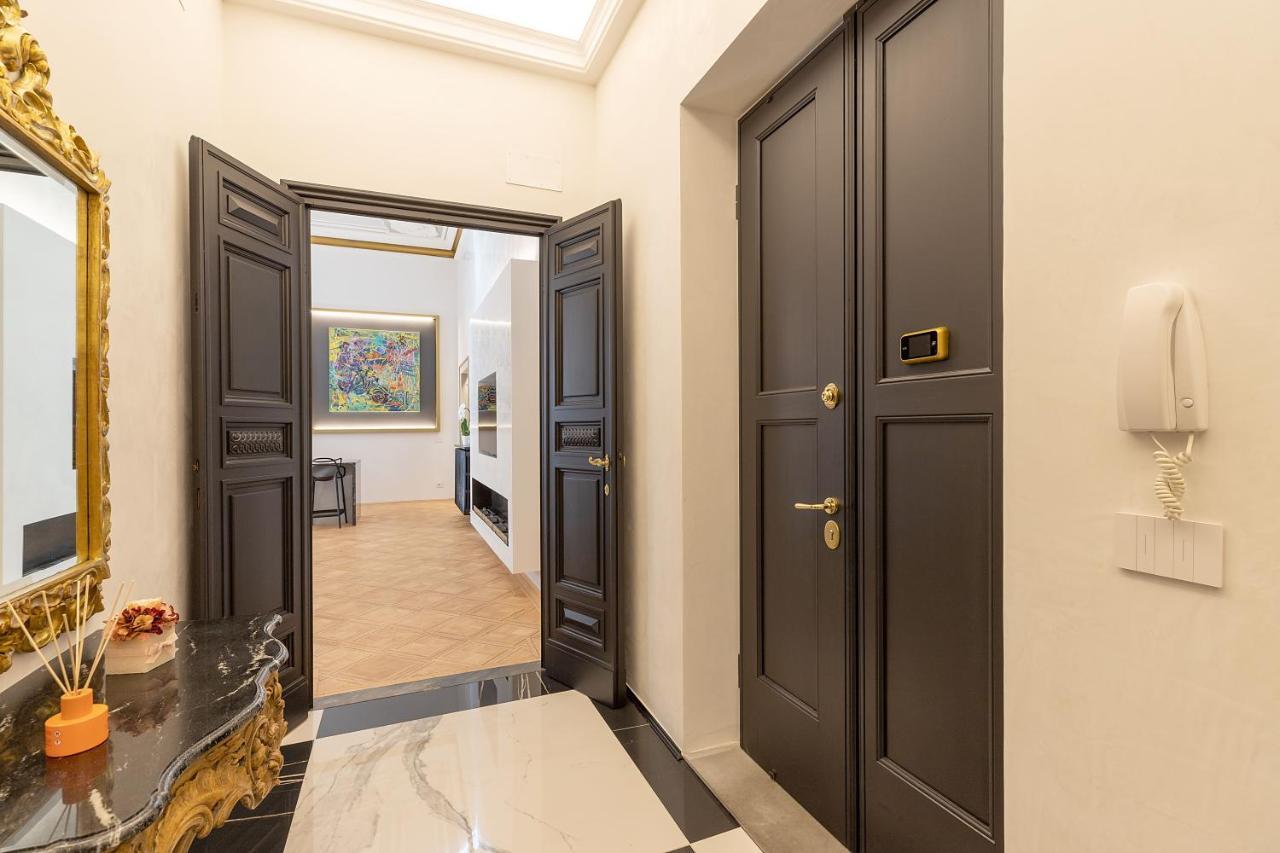 Cavour 83 Prestige House By 360Rentals Firenze Bagian luar foto